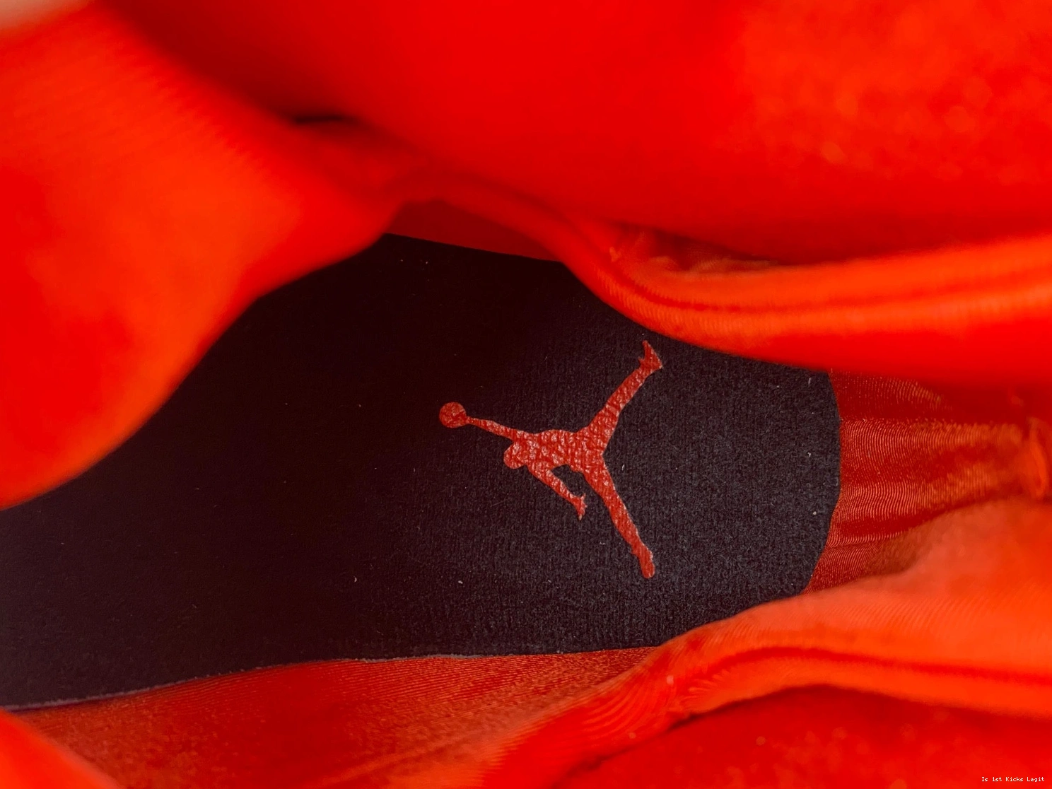 CT8019-600 9  Air Jordan 'Chile Red' 0514